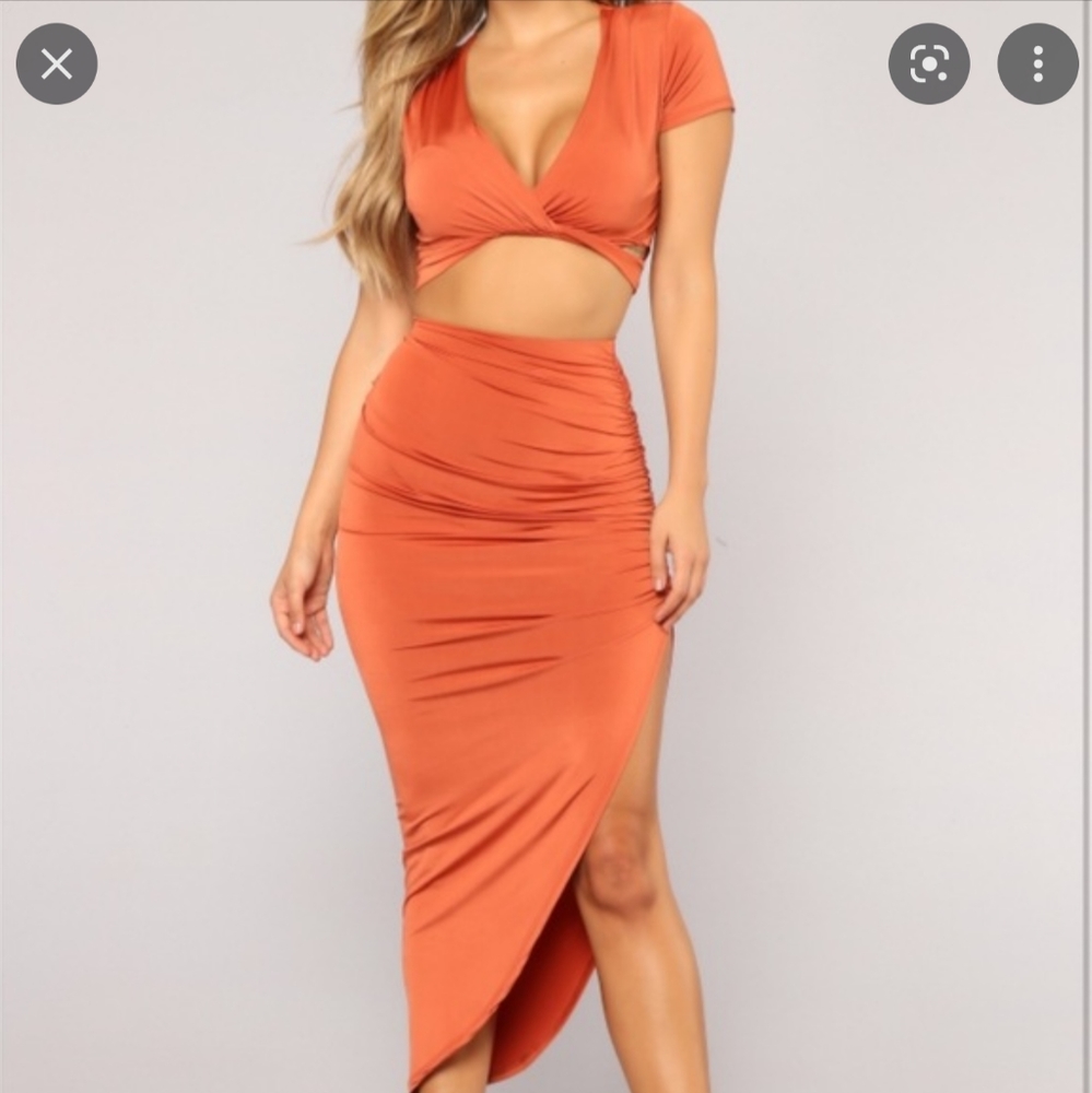 Burnt Orange Two Piece Skirt & Top - Women's Size Medium